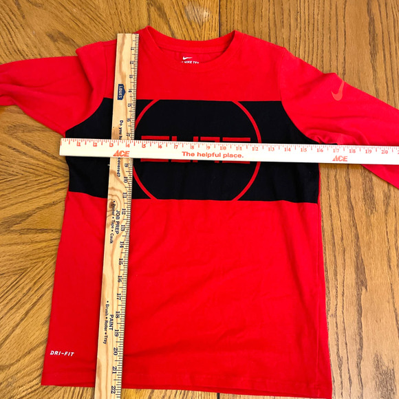 NIKE T-shirt Dri-Fit Athletic Youth Sz M gently used - Picture 3 of 8